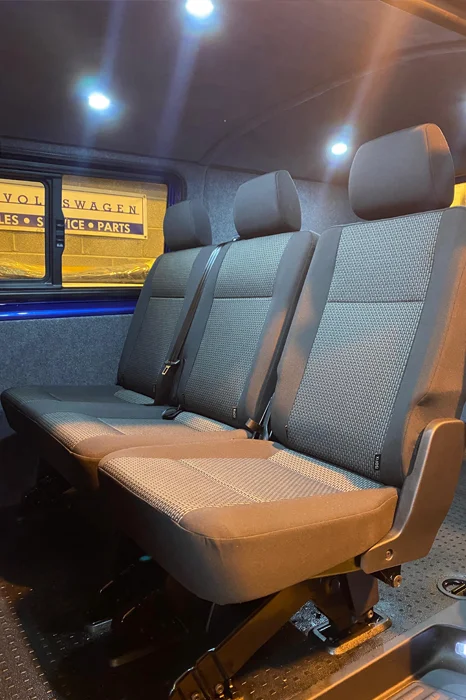 Three single kombi seats
